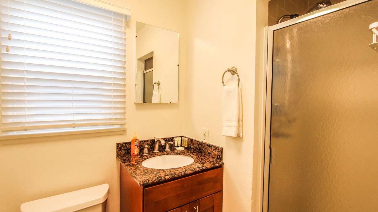 Photo of Bathroom in Lido Isle