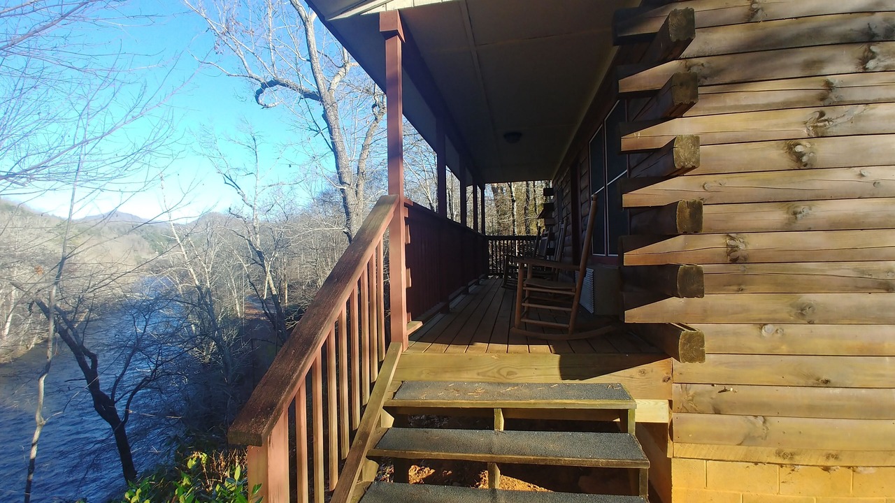 Photo of Patio Balcony in Cherokee