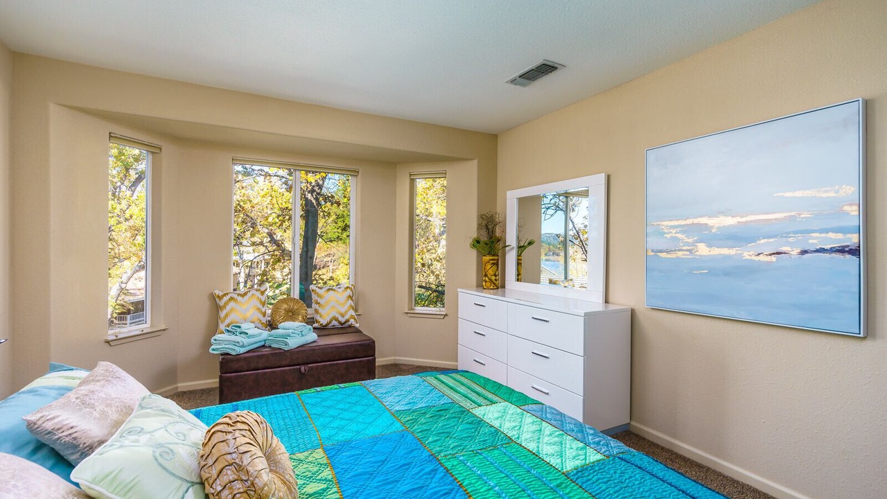 Photo of Bedroom in Groveland