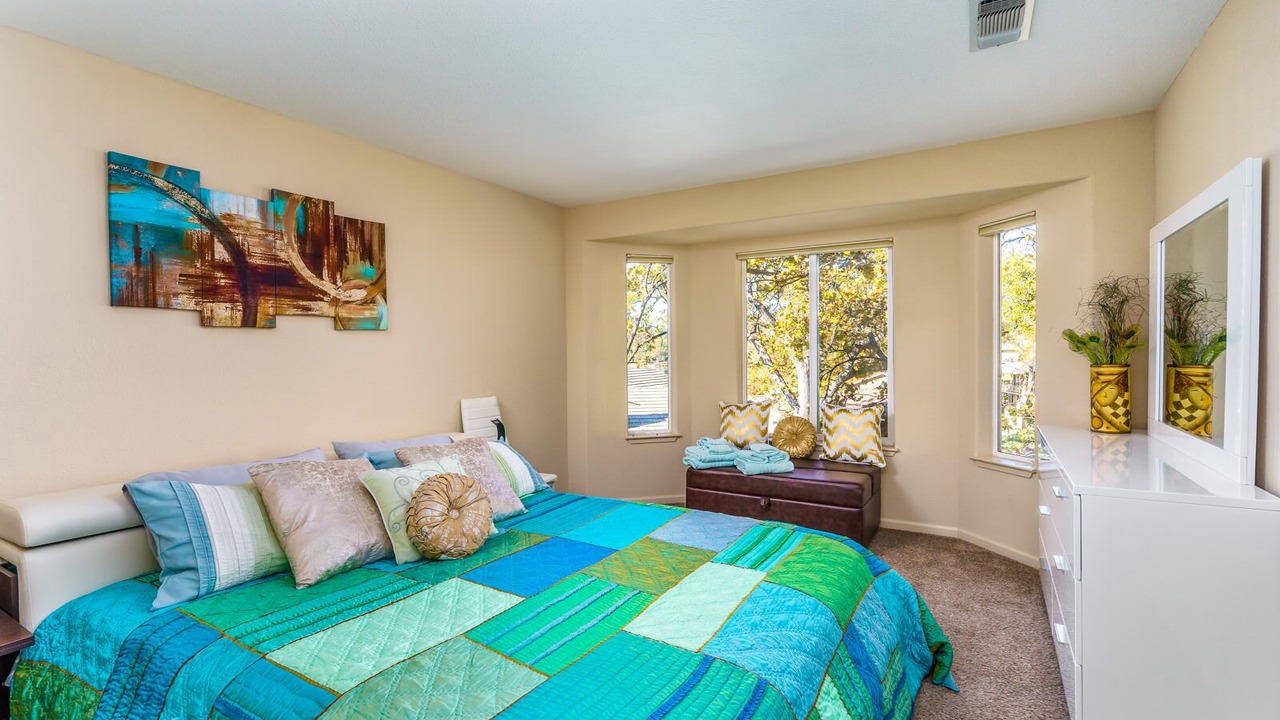 Photo of Bedroom in Groveland