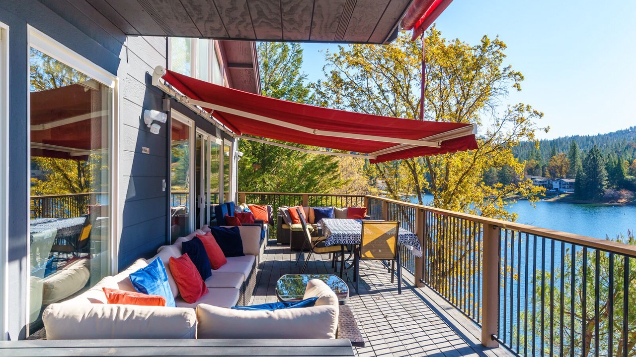 Photo of Outdoor in Groveland