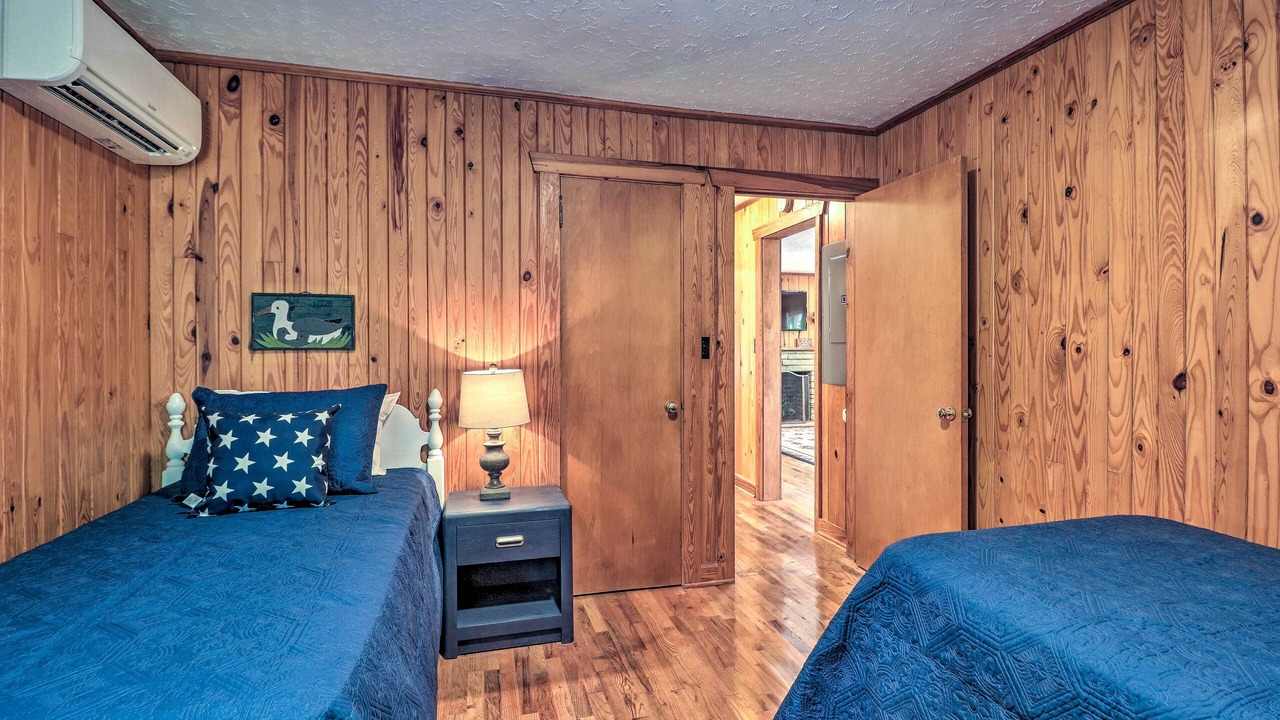 Photo of Bedroom in Little Kowaliga
