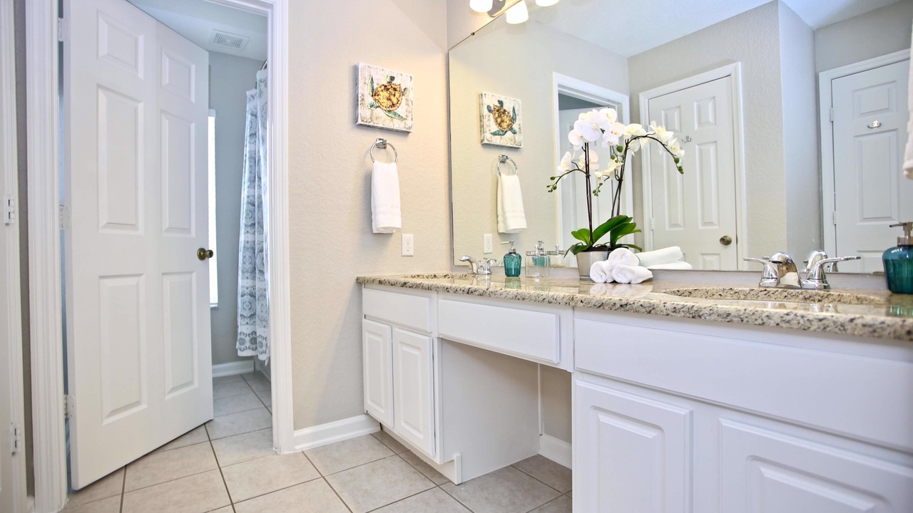 Photo of Bathroom in Windsor Hills