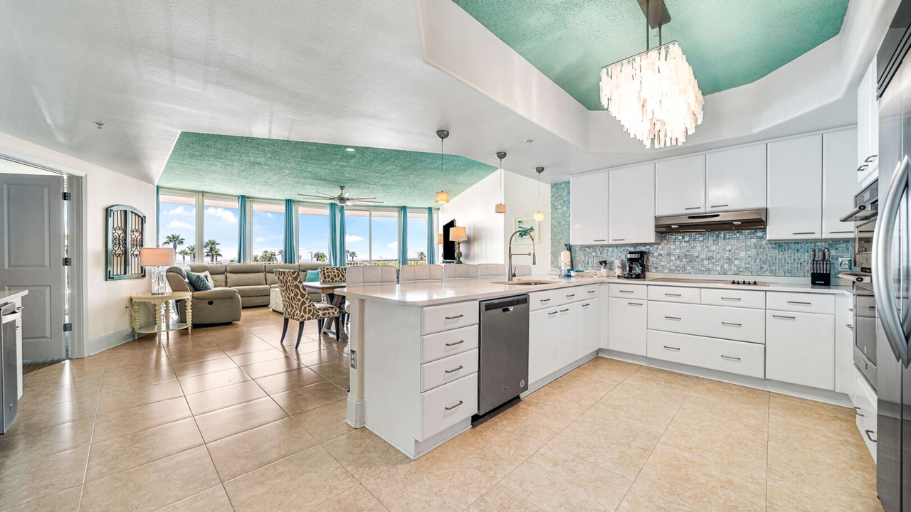Photo of Kitchen in Orange Beach East