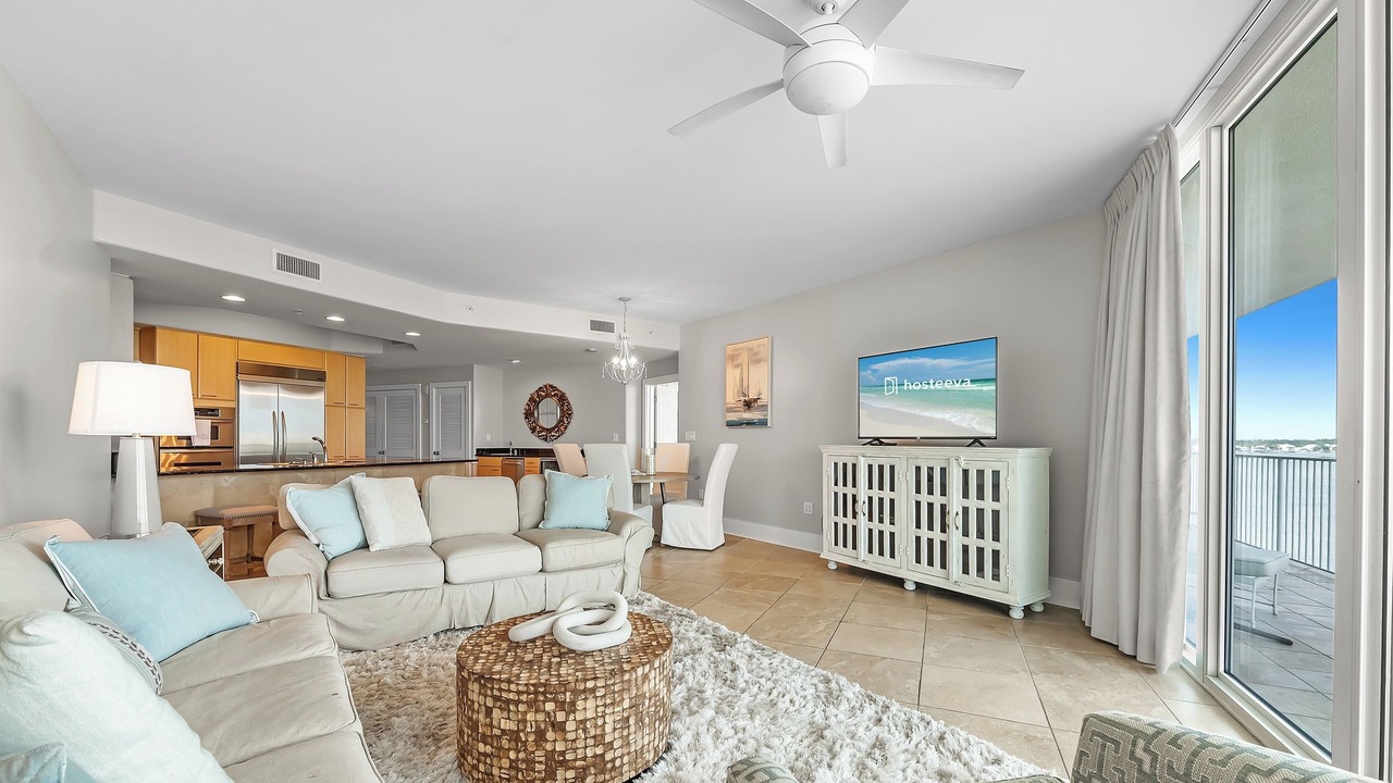 Photo of Livingroom in Orange Beach East