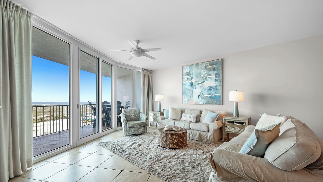 Photo of Livingroom in Orange Beach East