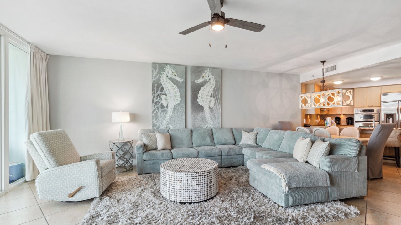 Photo of Livingroom in Orange Beach East