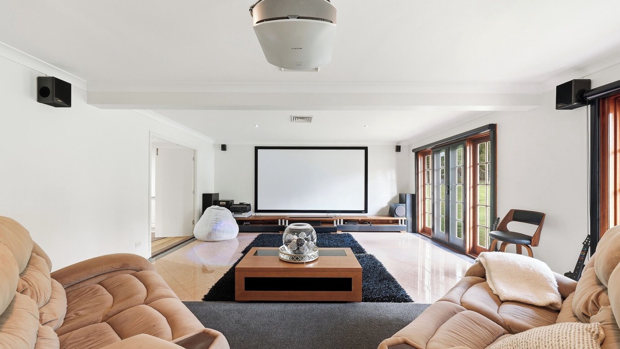 Photo of Livingroom in Bridgeman Downs
