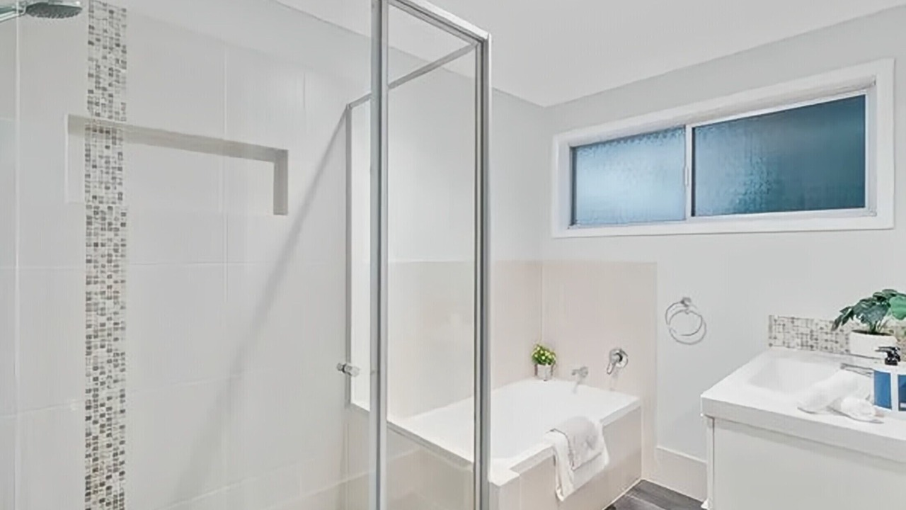 Photo of Bathroom in Springwood