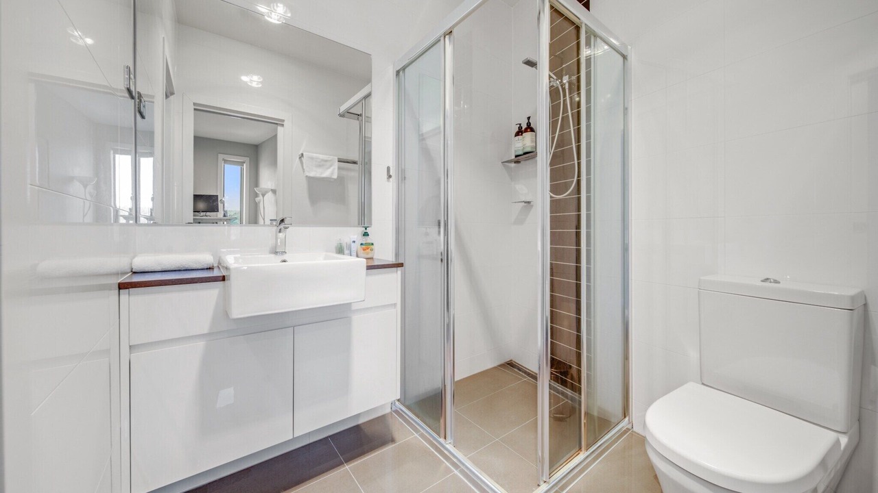 Photo of Bathroom in Curtin