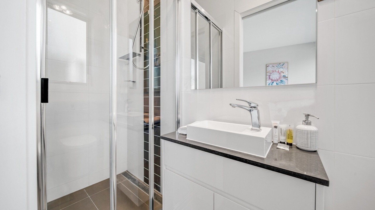 Photo of Bathroom in Curtin