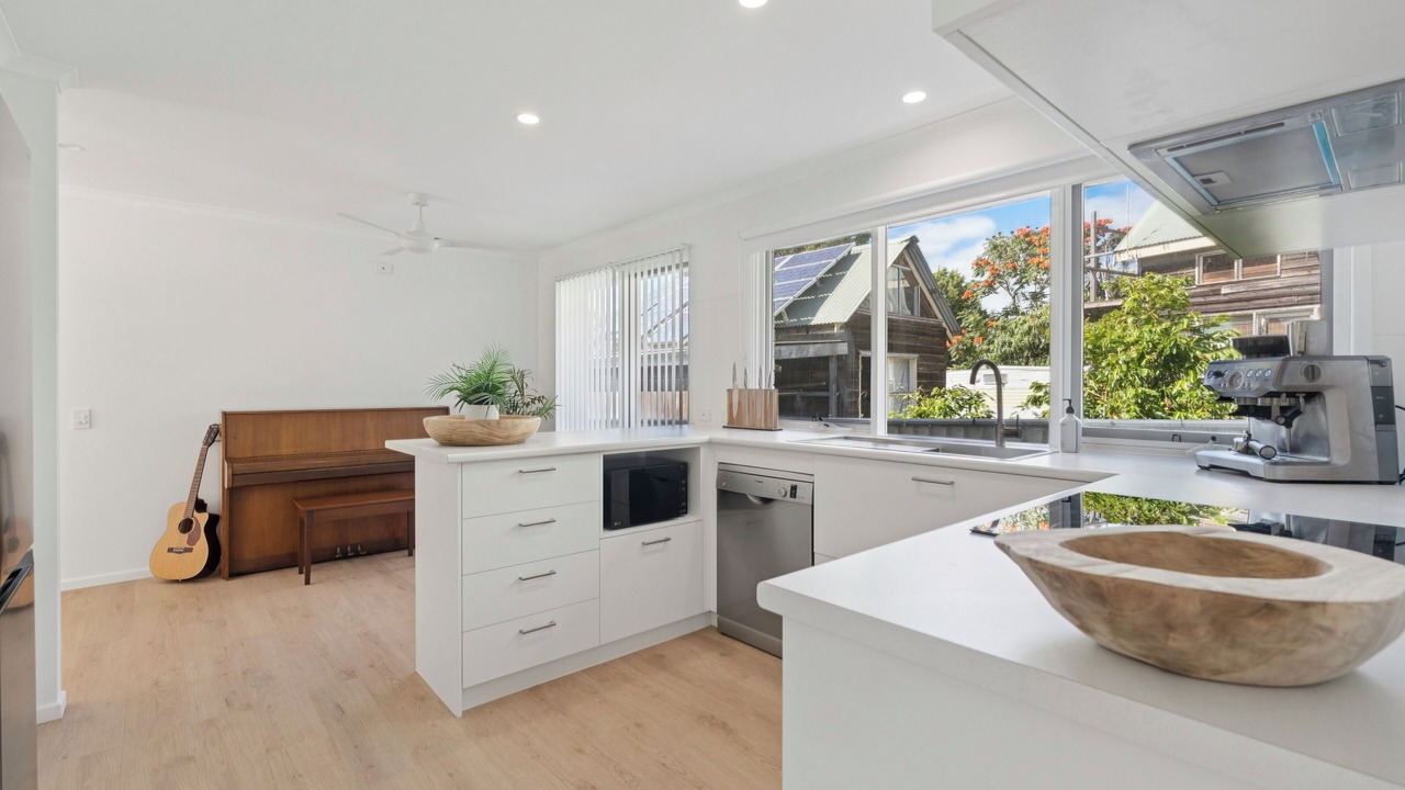 Photo of Kitchen in Arrawarra Headland