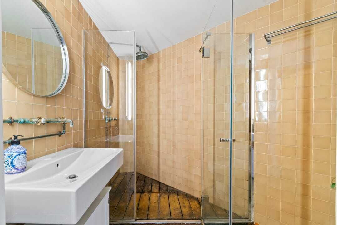 Photo of Bathroom in Poblenou