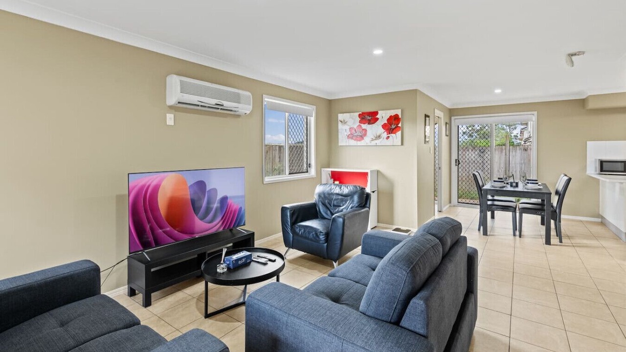 Photo of Livingroom in Calamvale