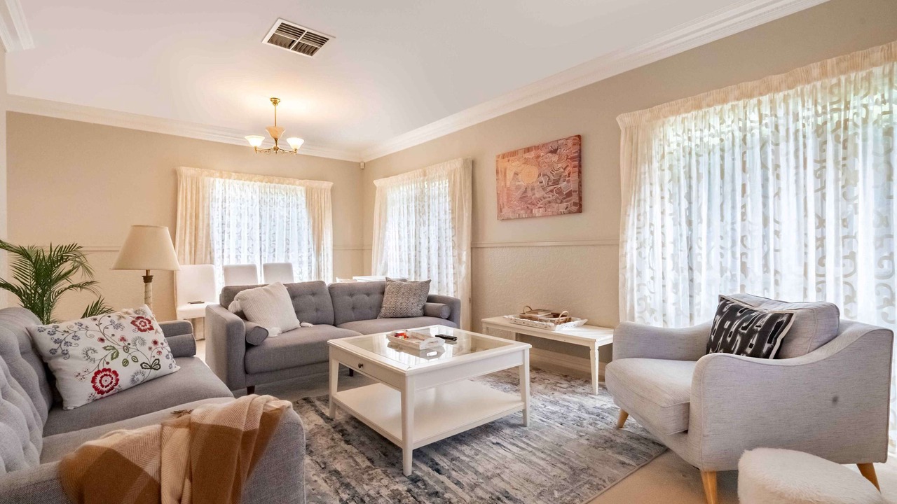 Photo of Livingroom in Glen Waverley