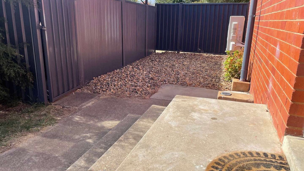 Photo of Outdoor in Page
