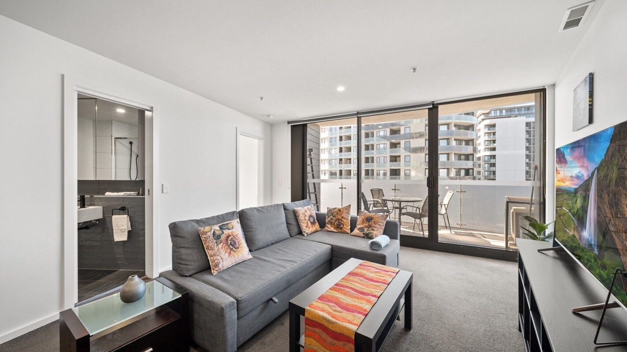 Photo of Livingroom in Gungahlin