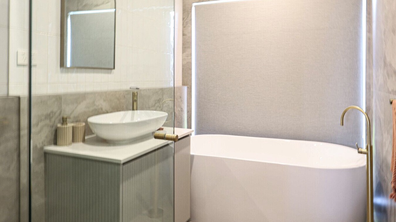 Photo of Bathroom in Indented Head