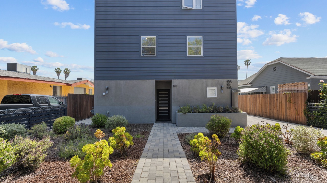 Photo of Outdoor in East Hollywood