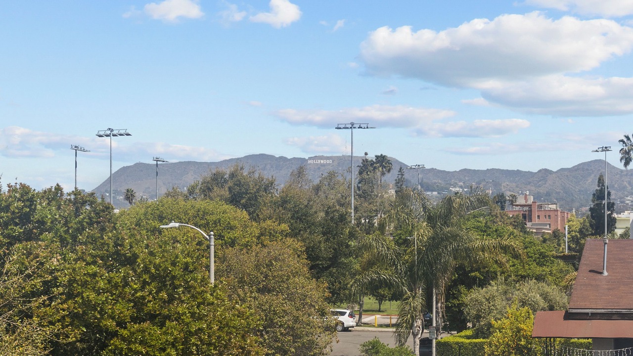 Photo of Others in East Hollywood