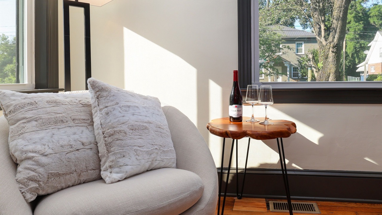 Photo of Livingroom in Bassett