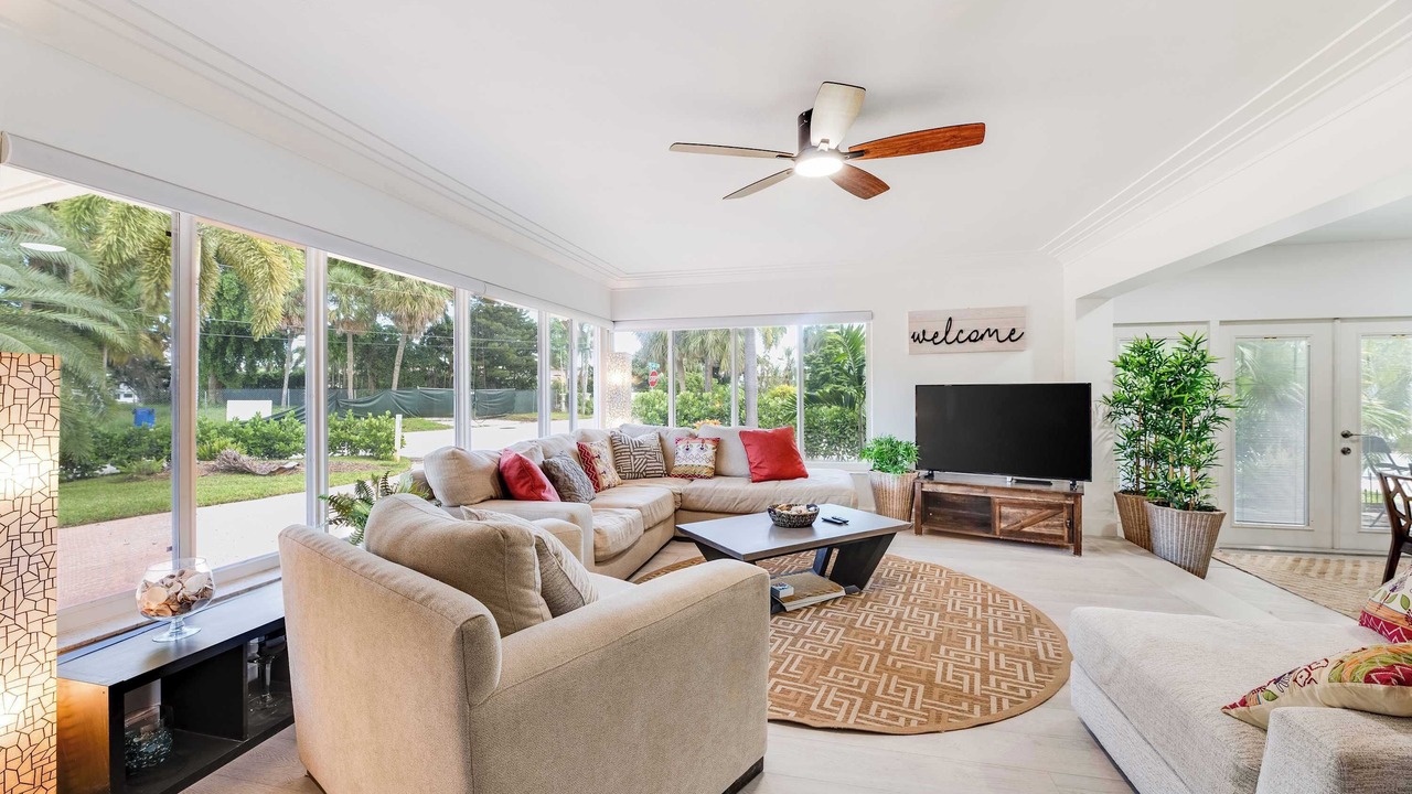 Photo of Livingroom in Cypress Point