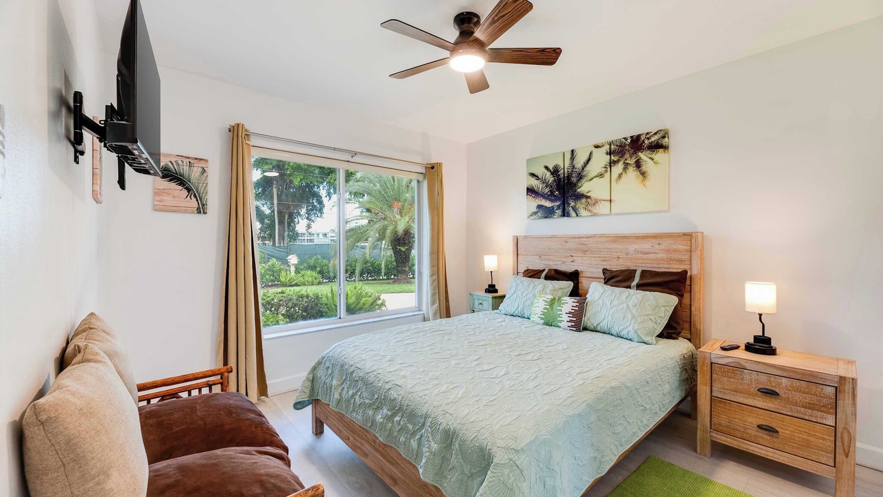 Photo of Bedroom in Cypress Point