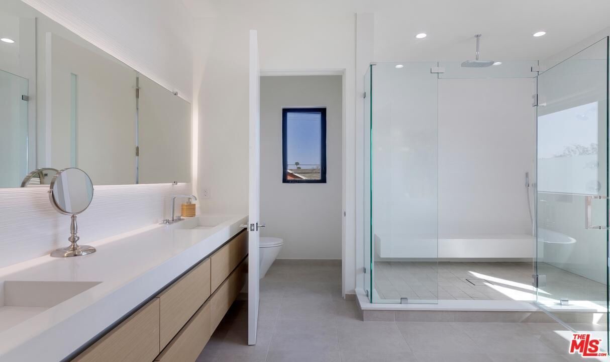 Photo of Bathroom in Melrose