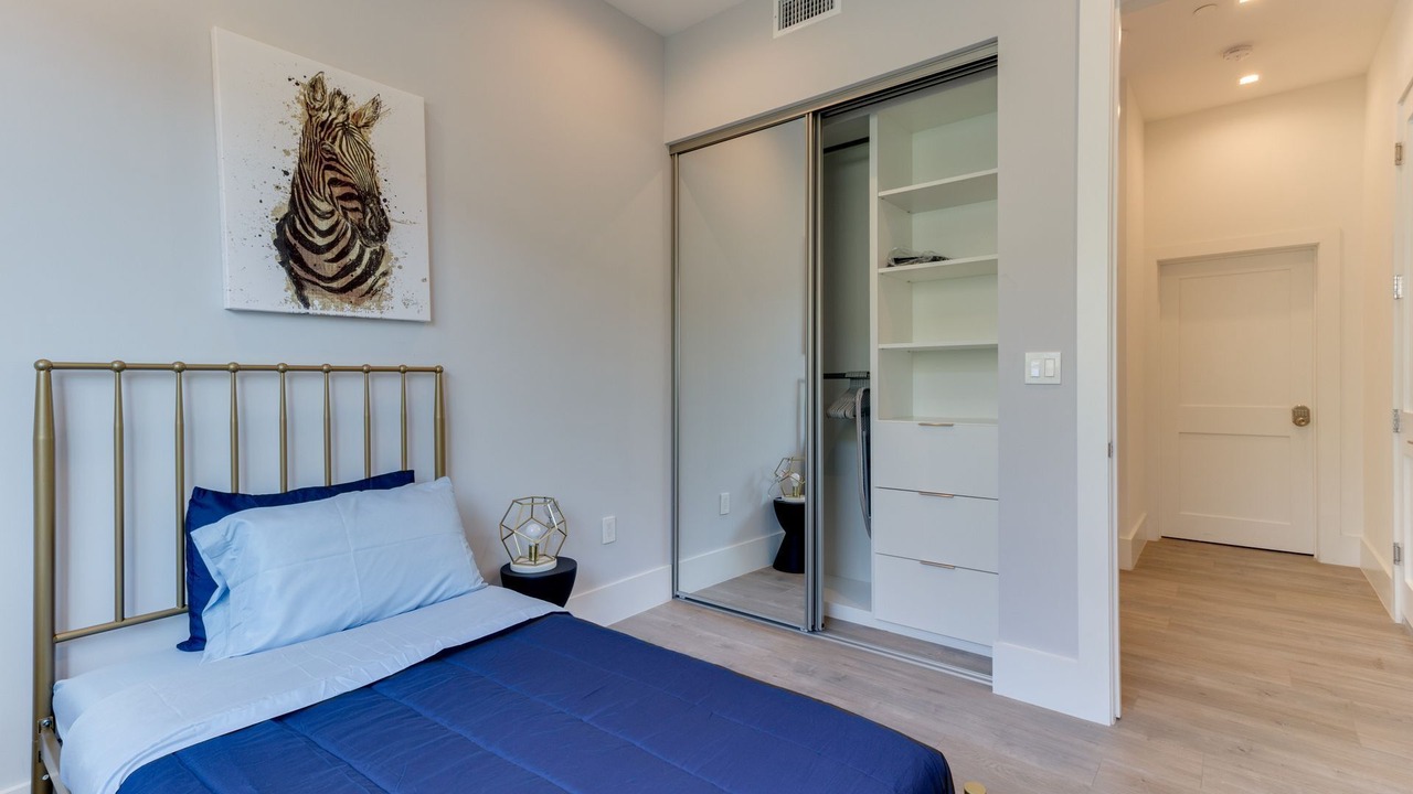 Photo of Bedroom in Mid City