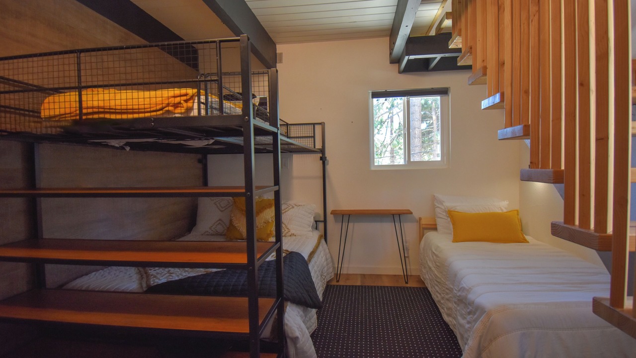 Photo of Bedroom in Green Valley Lake
