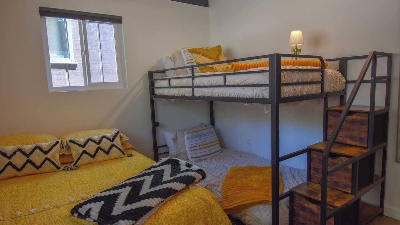 Photo of Bedroom in Green Valley Lake