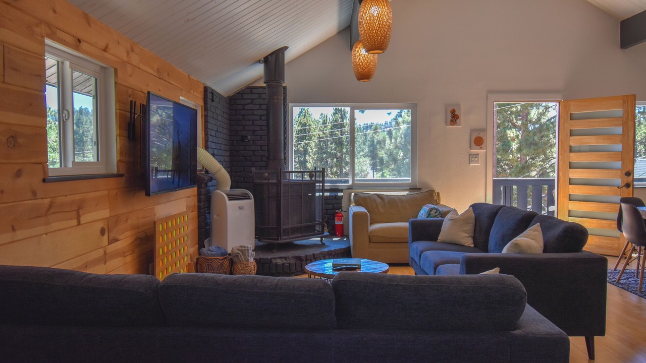 Photo of Livingroom in Green Valley Lake