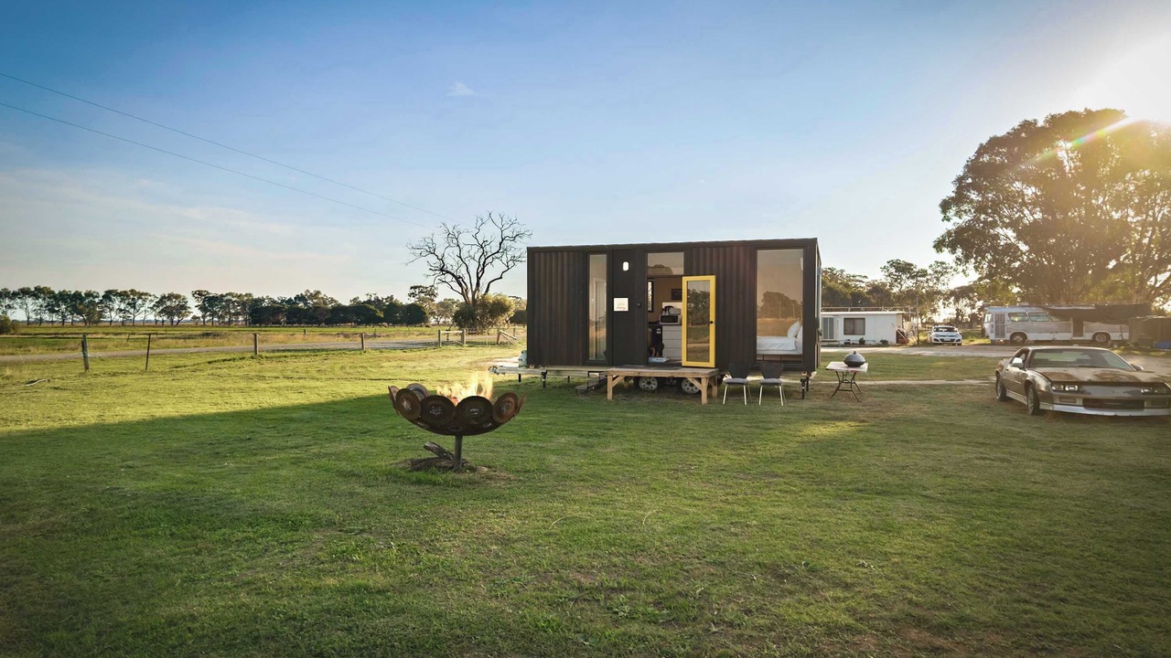 Photo of Outdoor in Deakin