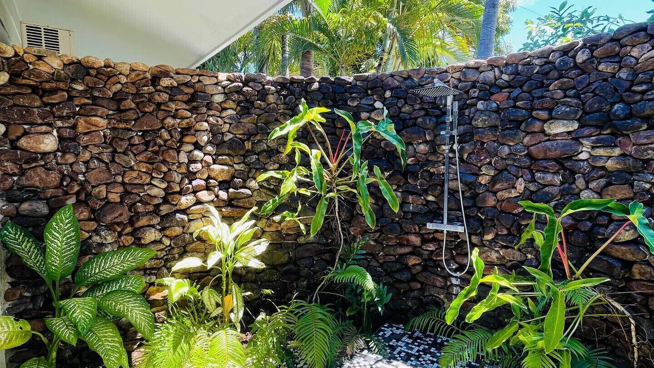 Photo of Outdoor in Point Matira