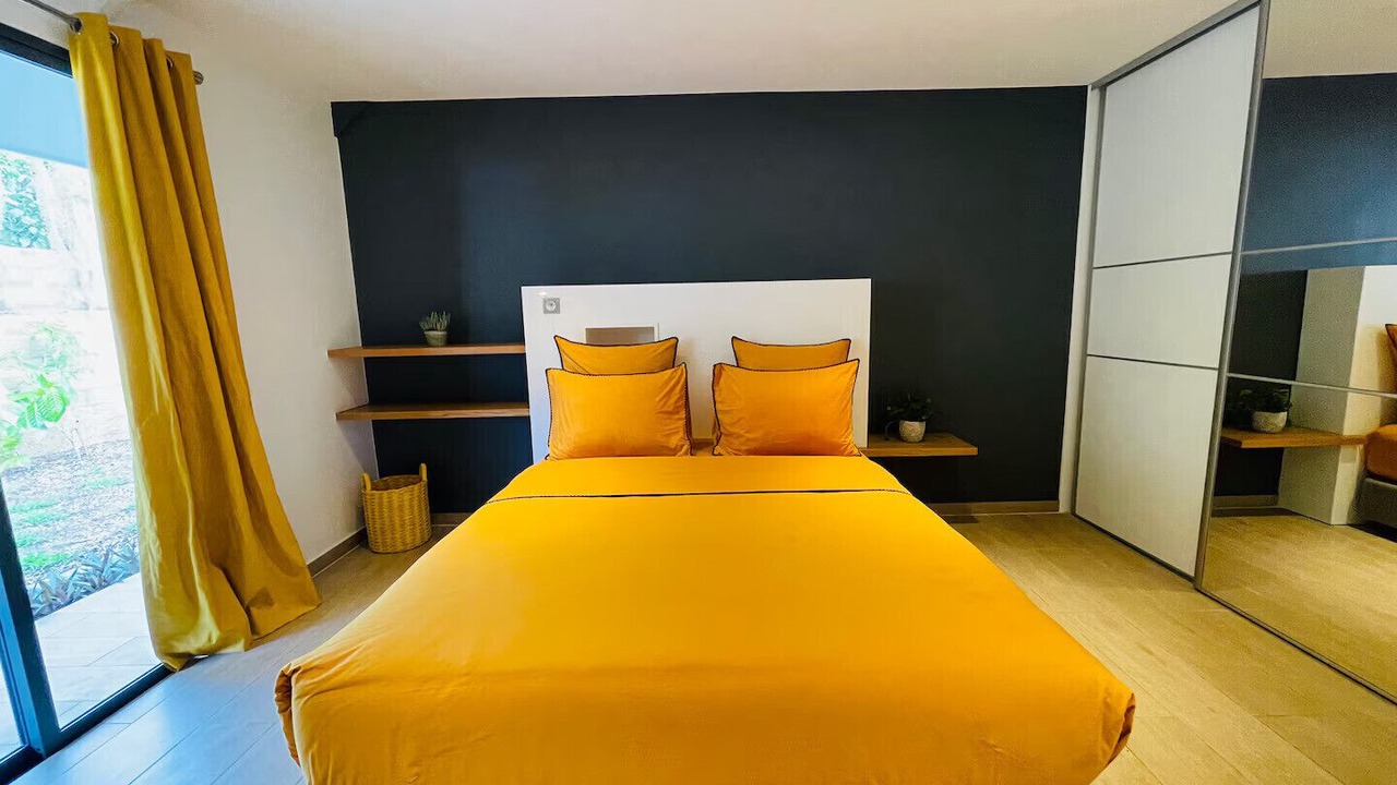 Photo of Bedroom in Point Matira