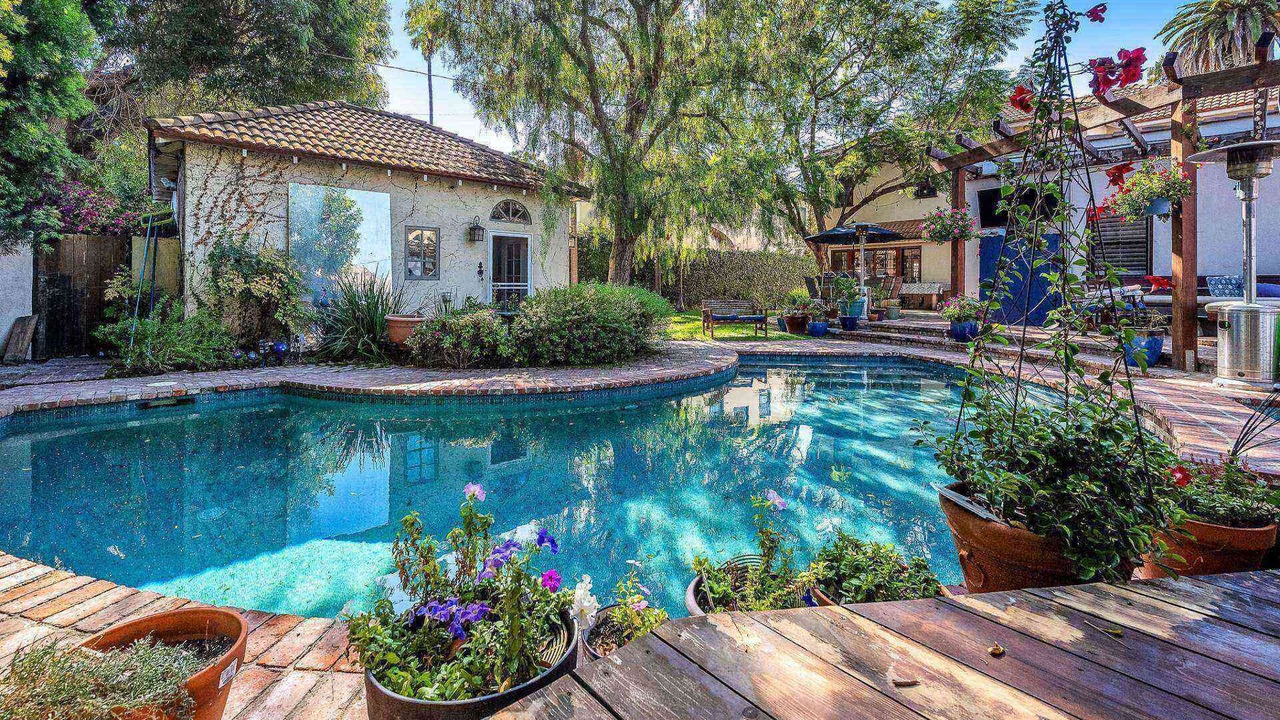 Photo of Outdoor in Mid City