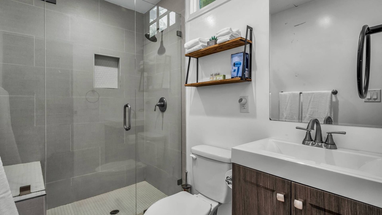Photo of Bathroom in Mid City