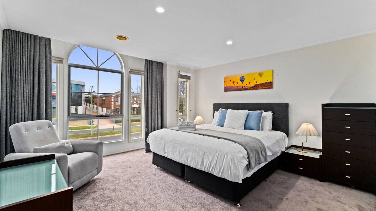 Photo of Bedroom in Glen Waverley