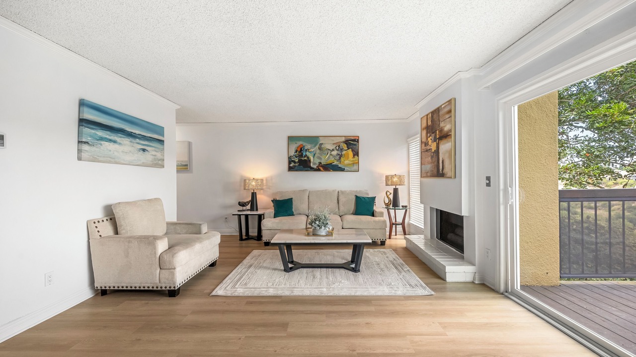 Photo of Livingroom in Newport Beach