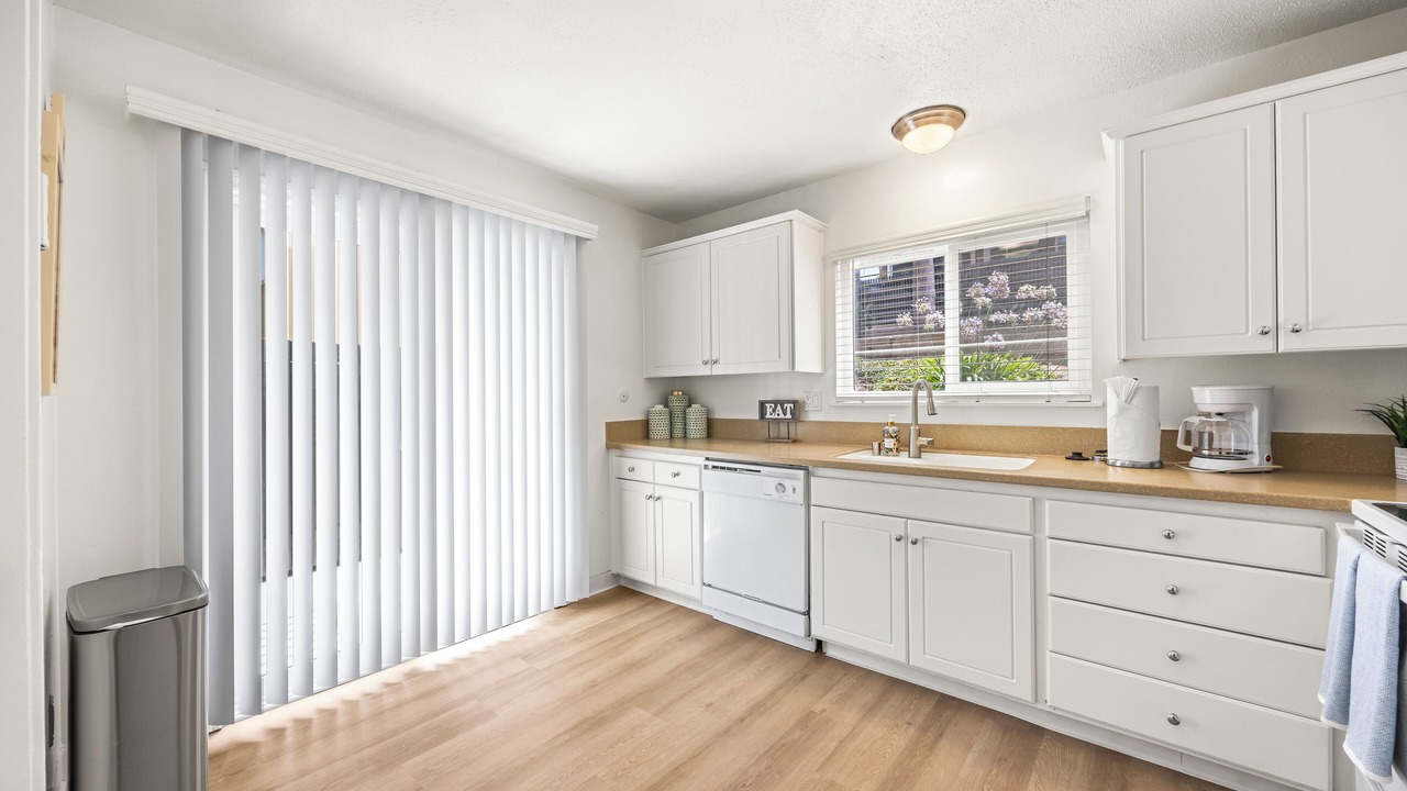 Photo of Kitchen in Newport Beach