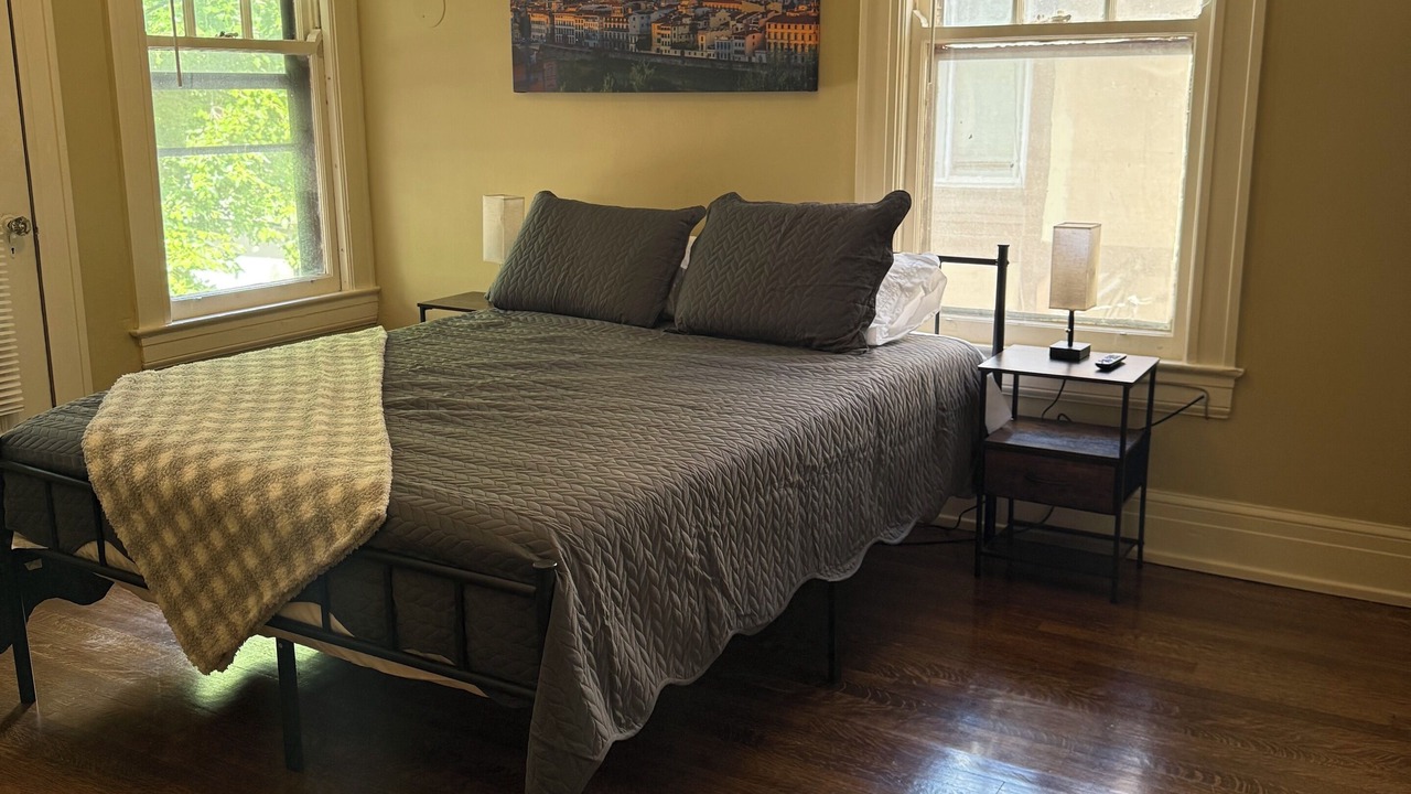 Photo of Bedroom in East Avenue