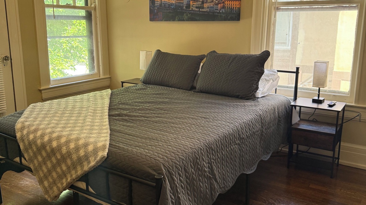 Photo of Bedroom in East Avenue