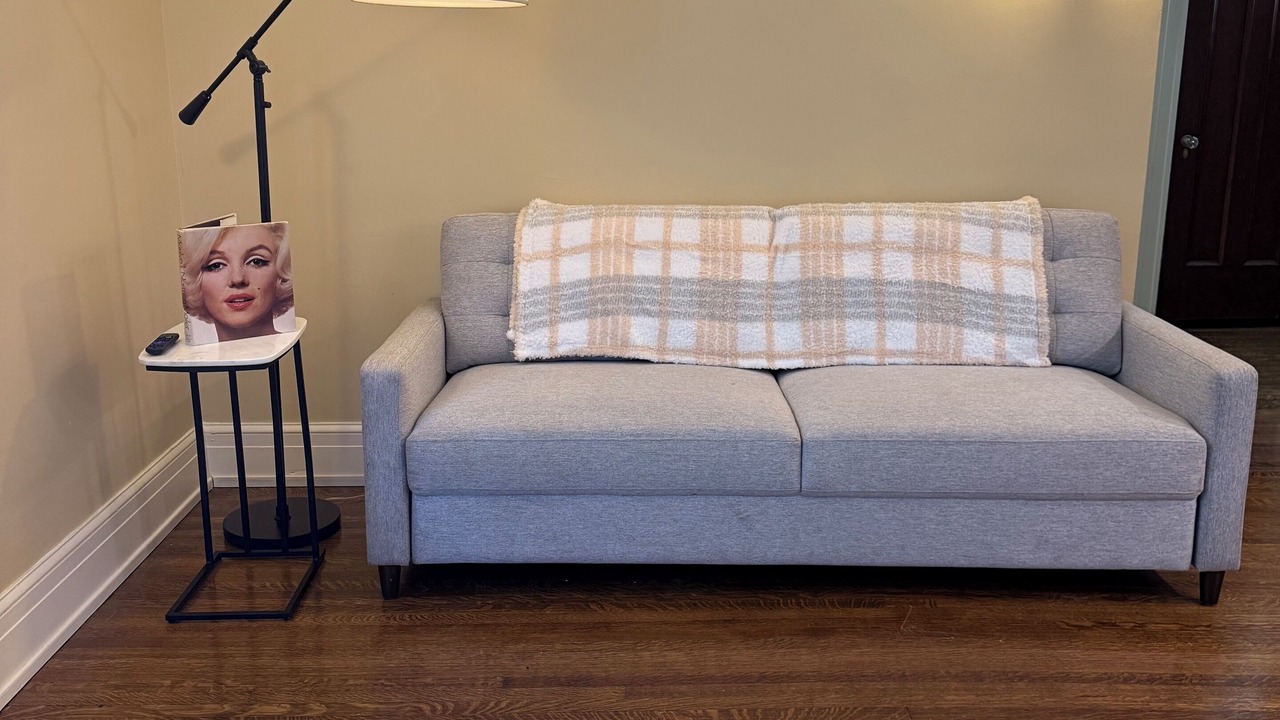 Photo of Livingroom in East Avenue