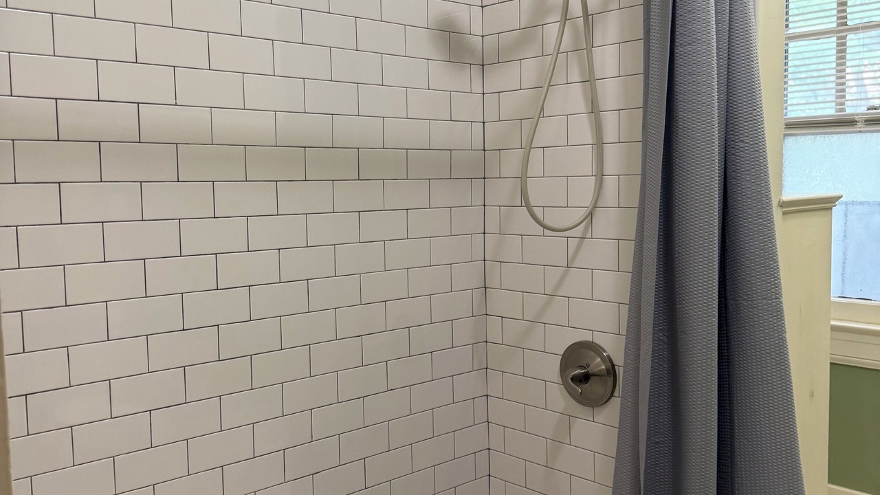 Photo of Bathroom in East Avenue