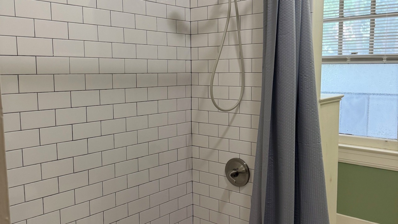 Photo of Bathroom in East Avenue