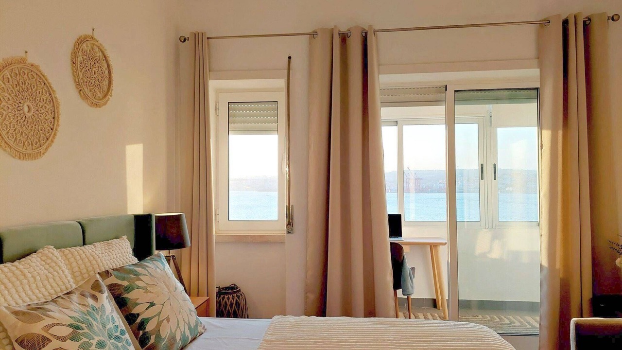 Photo of Bedroom in Cacilhas