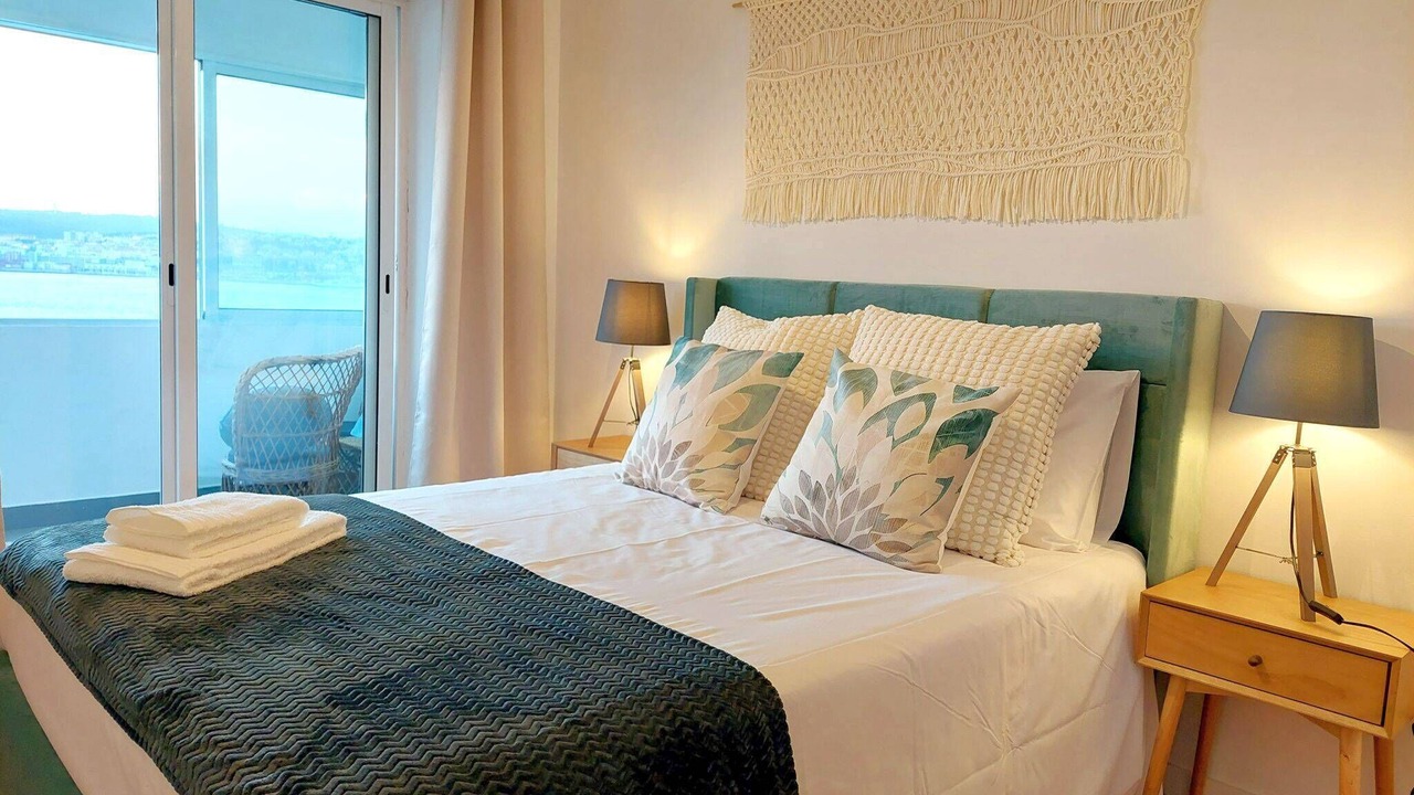 Photo of Bedroom in Cacilhas