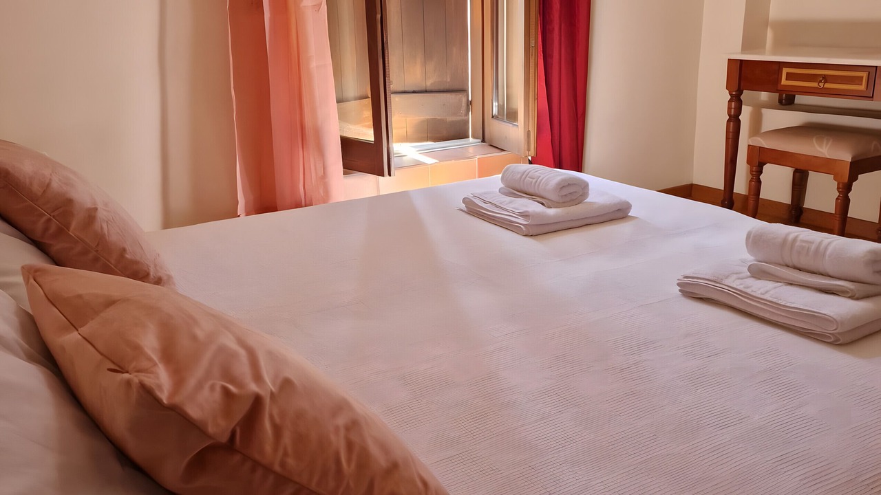 Photo of Bedroom in Douliana