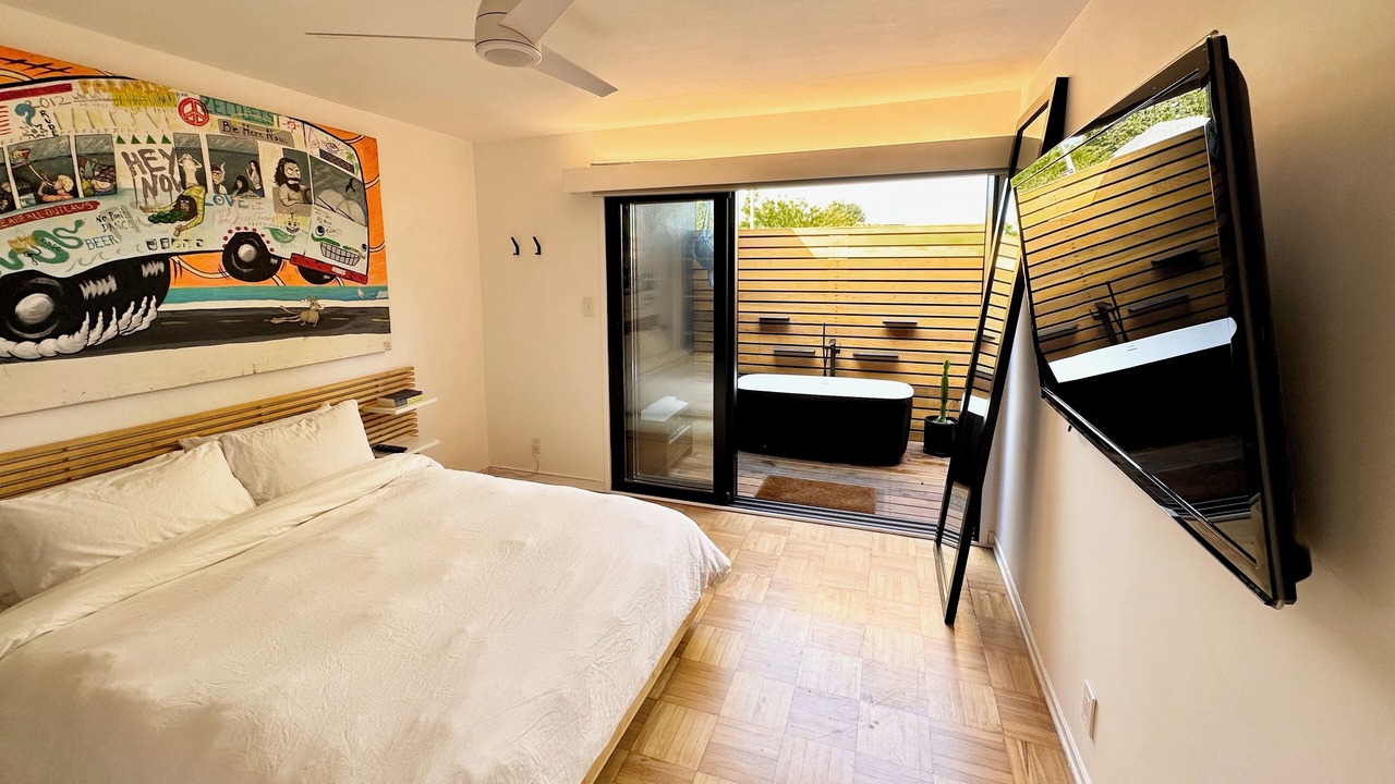 Photo of Bedroom in Mar Vista