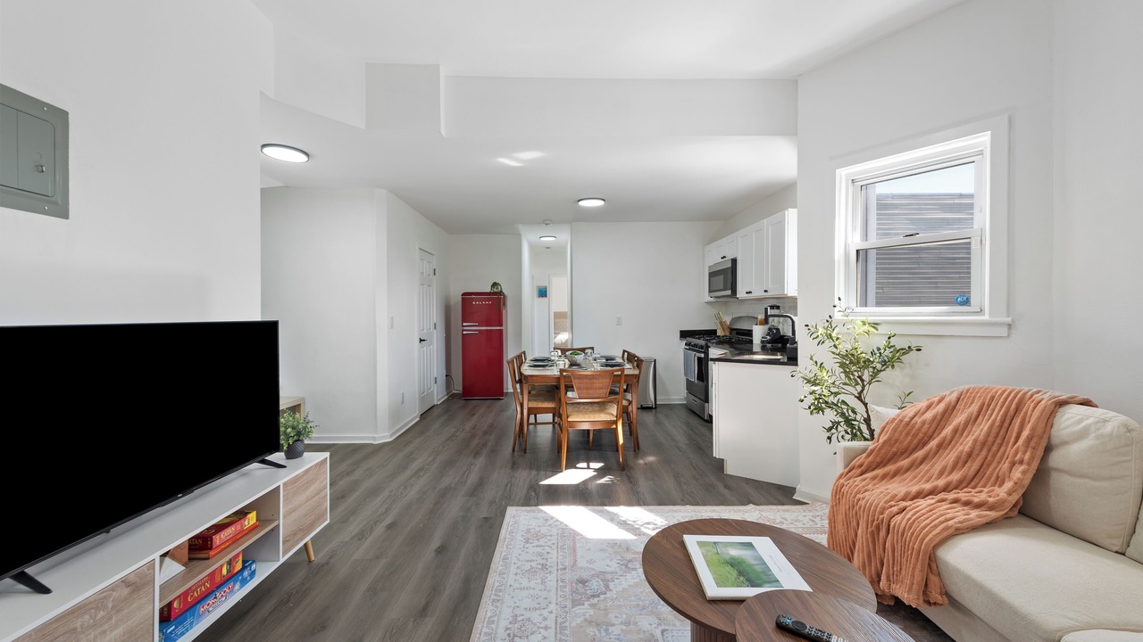 Photo of Livingroom in Communipaw